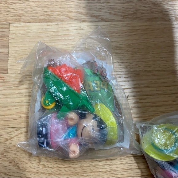 Peanuts Lucy Apple Cart Toy Charlie Brown McDonalds NWT Vintage Kids Toy - Picture 4 of 4